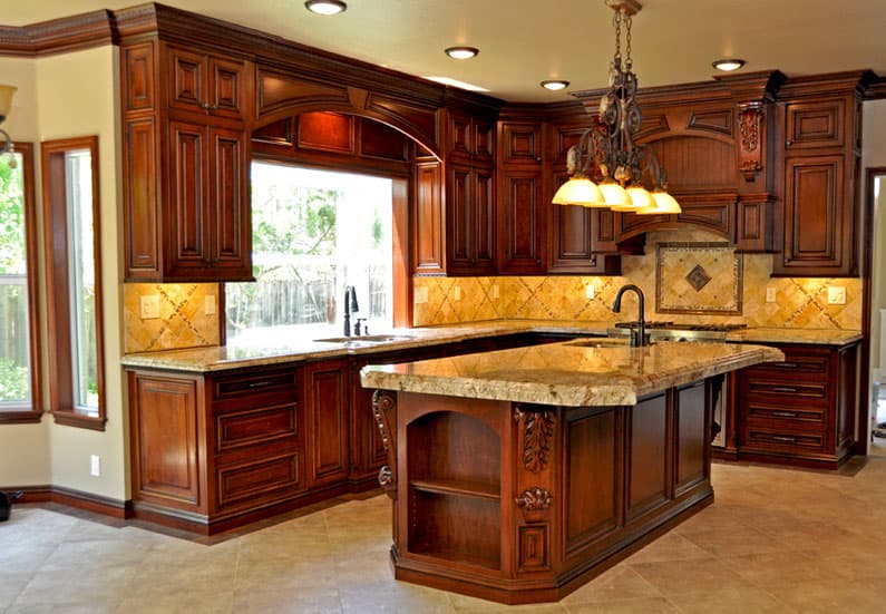 Raised-panel custom kitchen built by AV’s Cabinets