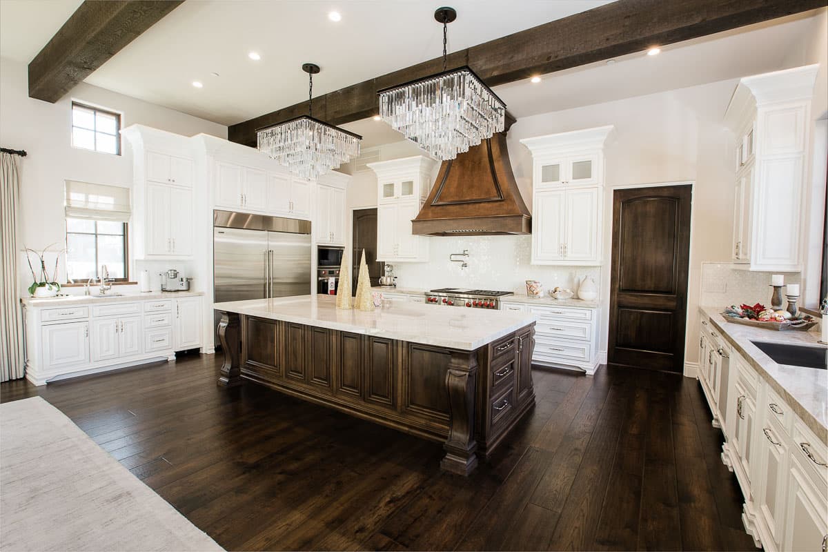 Custom kitchen cabinets built by AV's Cabinets — project photo 1