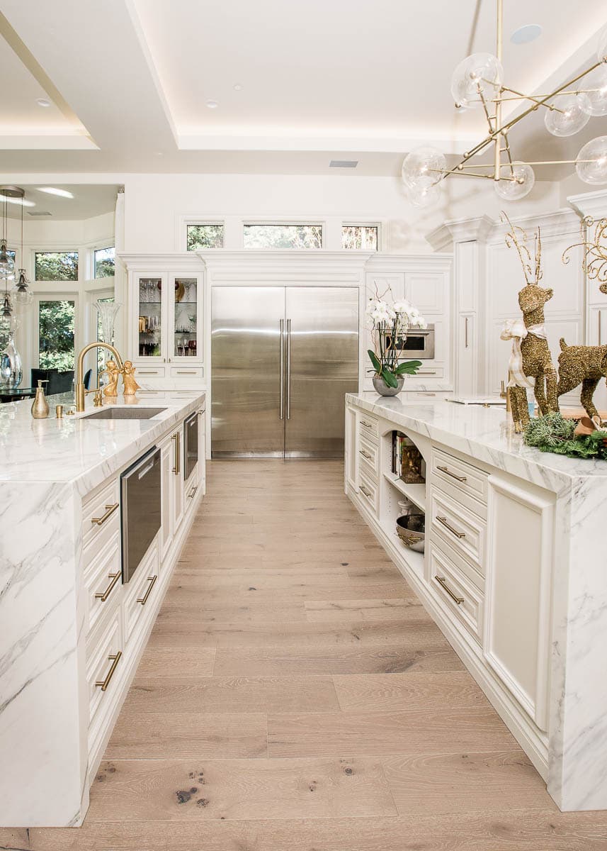 Custom kitchen cabinets built by AV's Cabinets — project photo 1